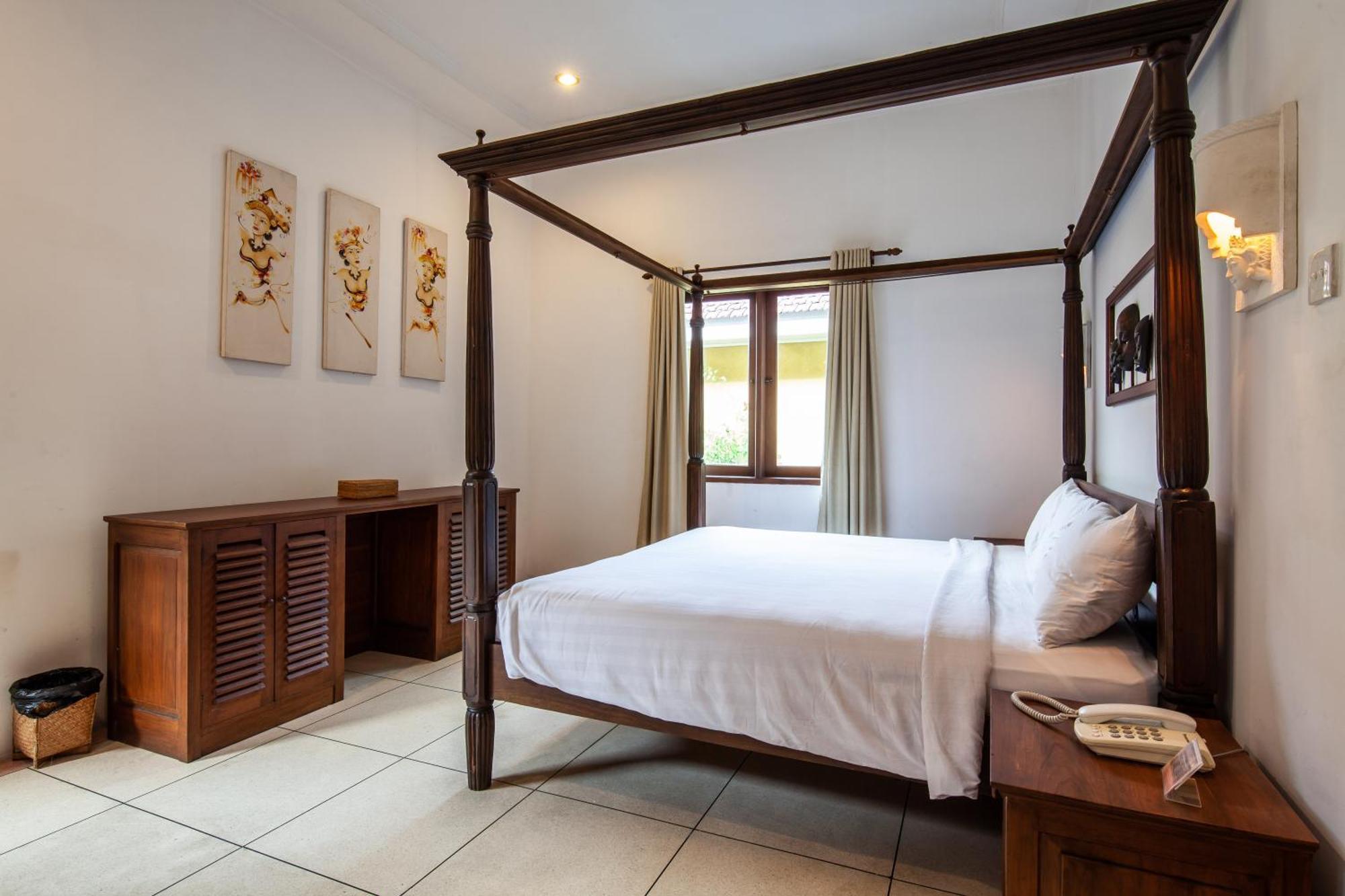 Villa 3-bedrooms Private Pool Saraswati Seminyak (Bali)